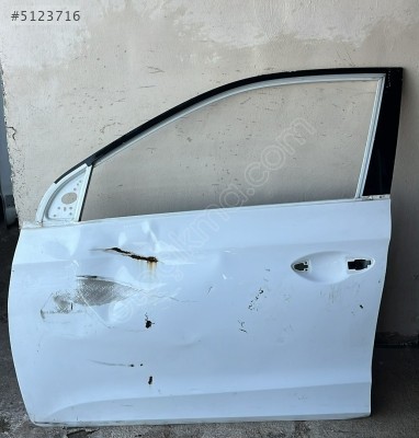 HYUNDAİ İ20 SOL ÖN KAPI
