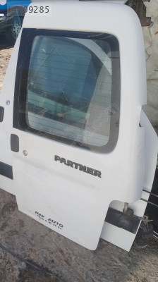 PARTNER BERLİNGO BAGAJ KAPAĞI