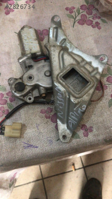 Nissan Altima silecek motoru