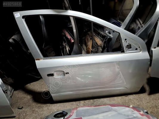 ÖZMEN OPEL ASTRA H ÇIKMA SAĞ ÖN KAPI