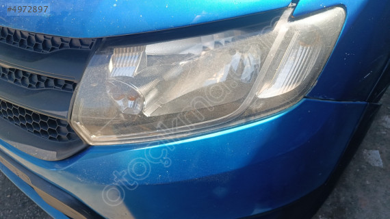 Dacia Sandero sol ön Far