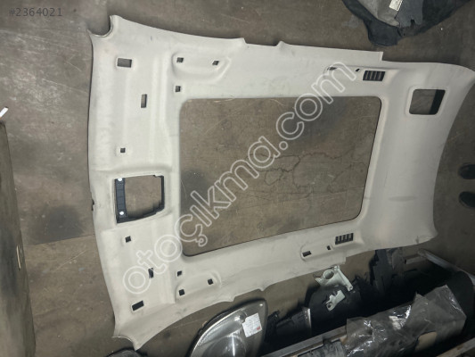 BMW x1 f 46 tavan düşemesi