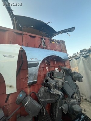 MAZDA 626 SAĞ ÖN ÇAMURLUK