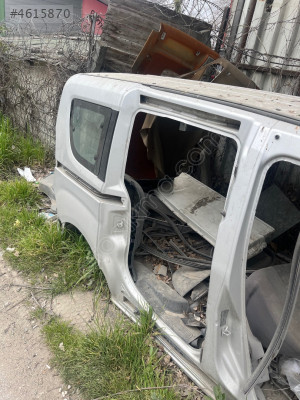FİAT DOBLO SAĞ ARKA KELEBEK CAMI
