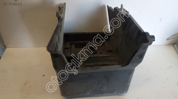 Ford courier akü yeri 2013-2019...8V21 10723