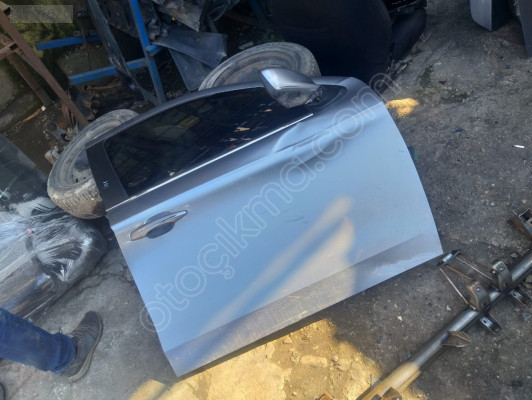 PEUGEOT 301 SAĞ ÖN KAPI