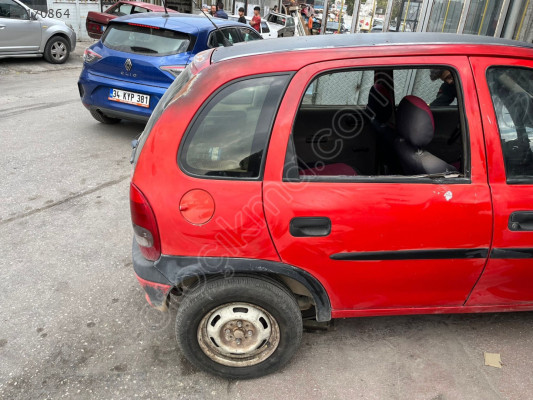OPEL CORSA SAĞ ARKA ÇAMURLUK