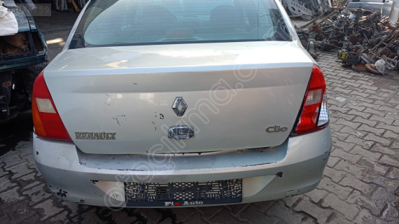 renault clio  symbol bagaj kapağı