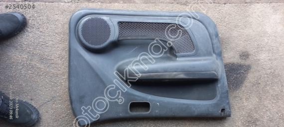 Honda HR-V 99-06 iç döşeme ön sol kapı panzot