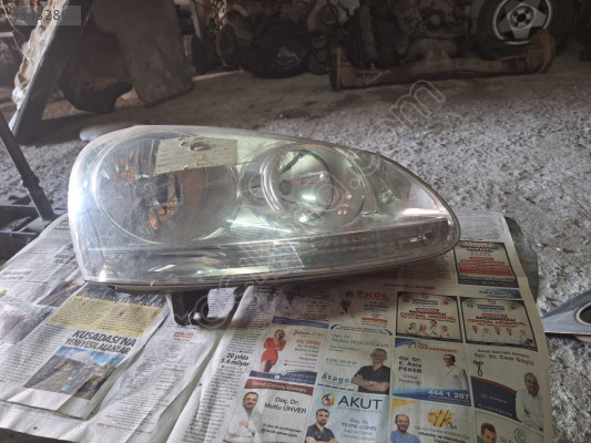 Volkswagen Golf Sağ Ön Far
