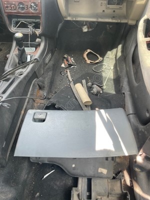 Peugeot 406  Torpido kapağı