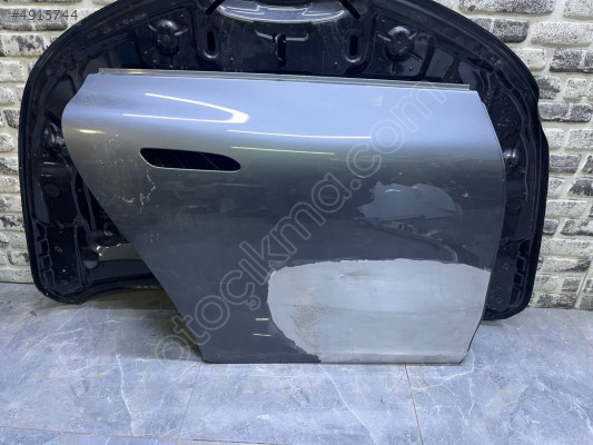 Mercedes w295 EQE sağ arka kapı