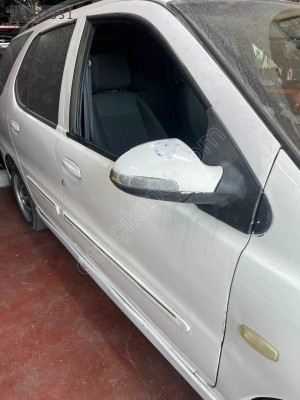 TATA İNDİGO SAĞ ÖN KAPI