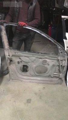 2006 GOLF 5 SAĞ ÖN KAPI