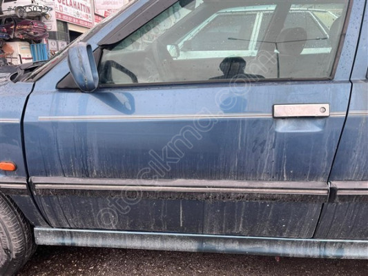 Renault R21 sol ön kapı çıtası