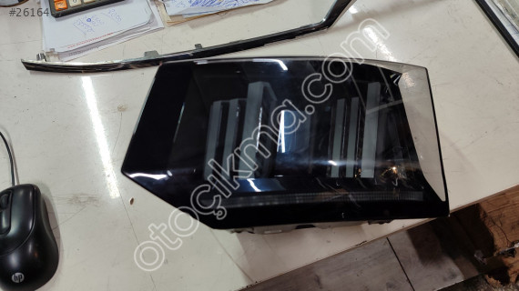 Peugeot 5008 sağ arka stop
