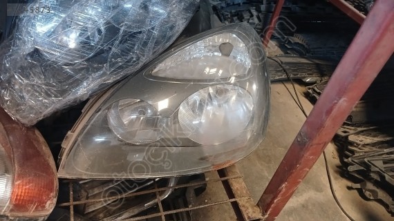 Renault Clio II / Symbol (2001-2008) Ön Far
