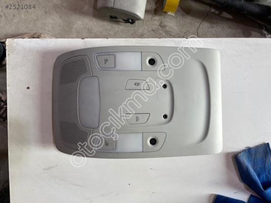 AUDİ A6 A7 TAVAN LAMBASI 4G0947135