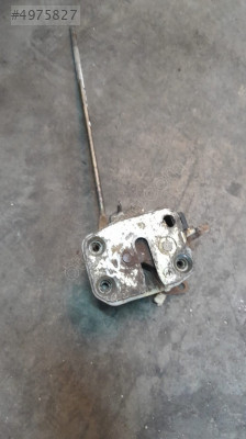 Mazda 323 sağ ön. Kapı kilidi
