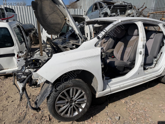 Citroën C4 sol ön Çamurluk