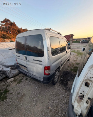 Peugeot partner sağ sürgülü kapı