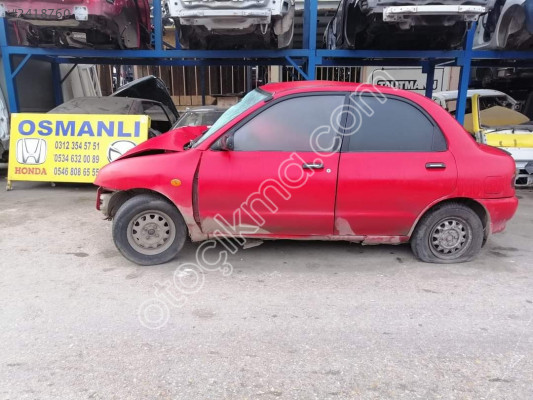 MAZDA 121 İÇ DİKİZ AYNASI