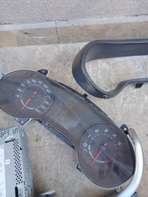 FİAT EGEA 1.4 GOSTERGE SAATİ ÇIKMA