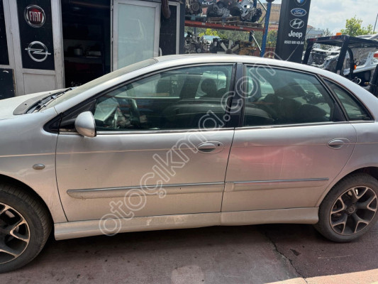 CİTROEN C5 SOL ÖN KAPI 2004 MODEL 2.0 HDİ