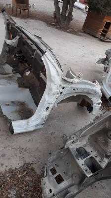 RENAULT KANGO 2 SAĞ ÖN ÇEYREK