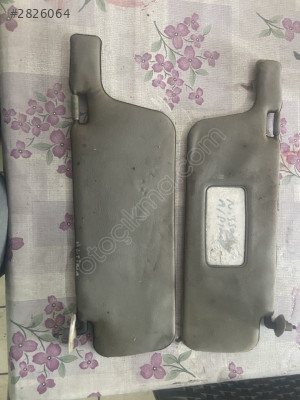 Nissan Altima güneşlik