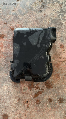 RENAULT KANGOO SAĞ KAPI KİLİT KAPAĞI 7700309671