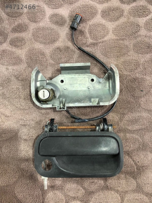 OPEL CORSA B SAĞ ÖN KAPI DIŞ AÇMA KOLU