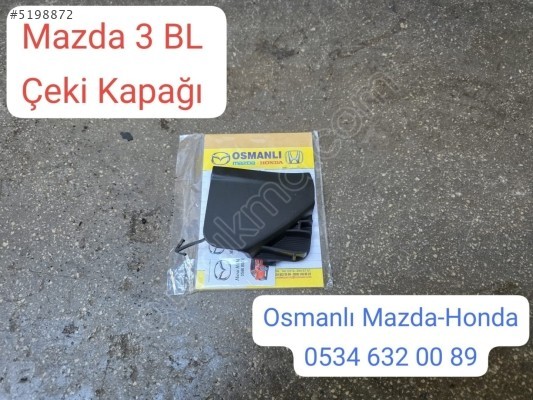 Mazda 3 BL Çeki Kapağı
