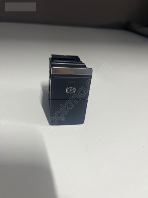 Audi Q3 el fren düğmesi