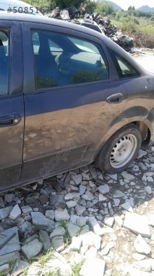 Fiat linea sol arka kapı