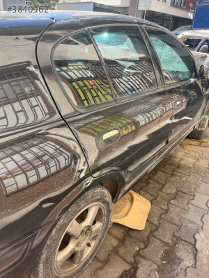 nissan almera sağ ön kapı