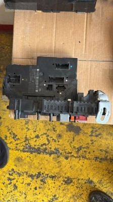 MERCEDES E SERİSİ ARKA SAM BEYNİ 5DK00962057