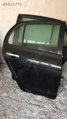 Toyota Yaris Sağ Arka Kapı 2006-2011