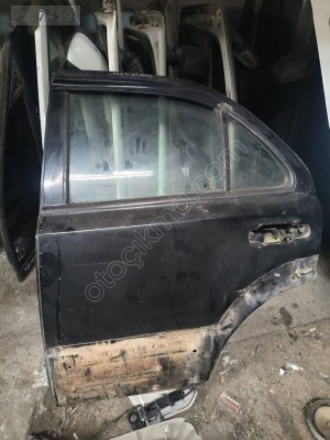 KİA SORENTO SOL ARKA KAPI