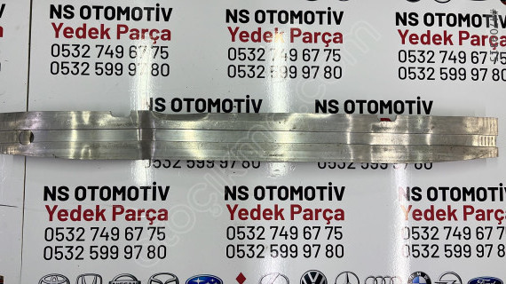 AUDİ  A3 2008-2012 ÖN TAMPON DEMİRİ