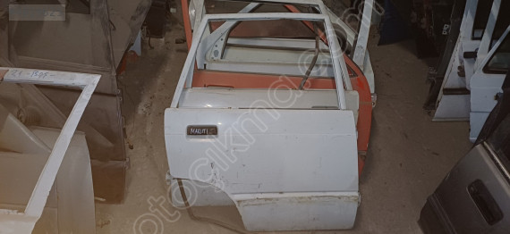 SUZUKİ MARUTİ SAĞ ARKA KAPI